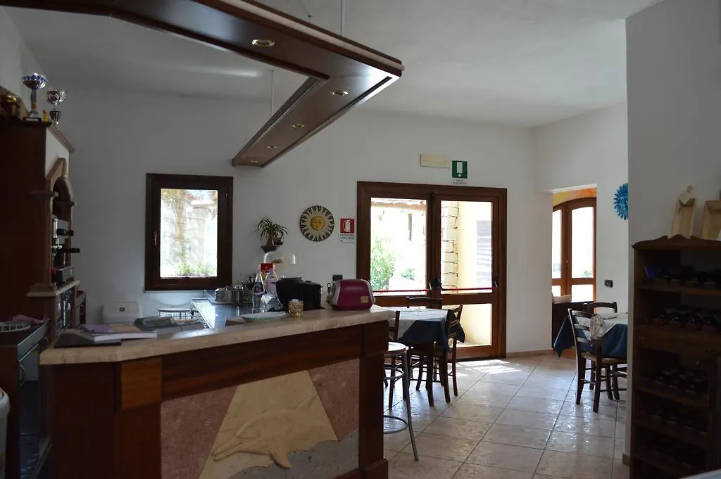 Hotel Cardedu 3*,